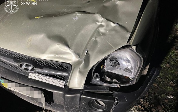 На Полтавщине полицейский насмерть сбил двух сестер на обочине дороги