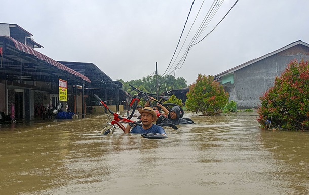 Повені в Індонезії: кількість загиблих перевищила 600 осіб