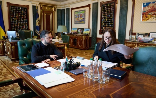 Зеленский анонсировал кадровые перестановки в оборонке и энергетике