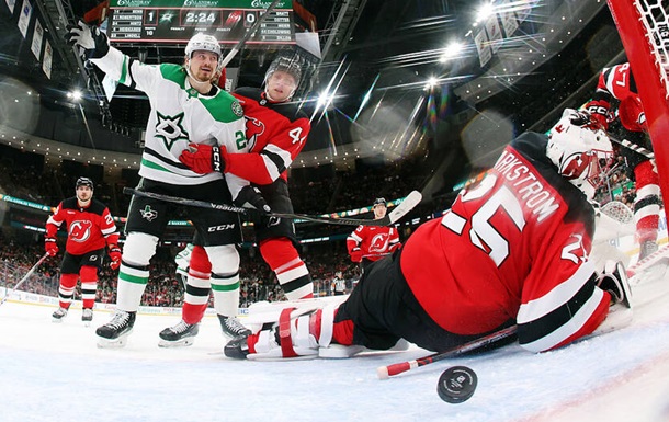 Победа и разгром: результаты ночи в НХЛ