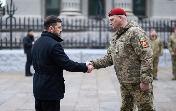 Зеленский наградил воинов ракетных войск и артиллерии