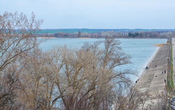 Россияне нанесли удар по плотине Печенежского водохранилища