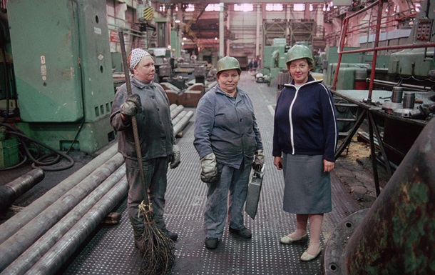 РФ скоротить заборонені для жінок професії через нестачу кадрів