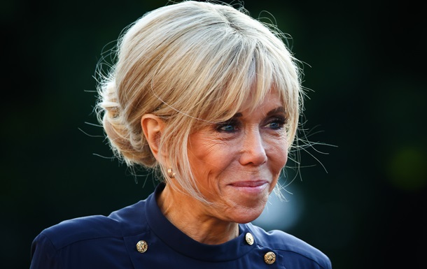 Брижит Макрон оказалась в центре скандала из-за высказываний о феминистках