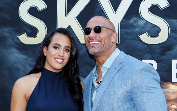 Дочь Дуэйна  Скалы  Джонсона впервые показала своего возлюбленного