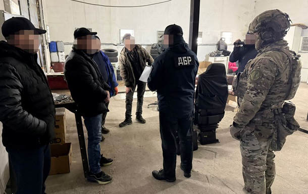 Відправляли підлеглих працювати на СТО: посадовцям в/ч оголосили підозру