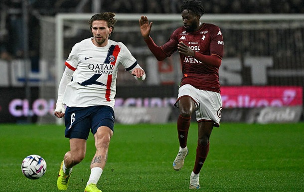 В матче Меца и ПСЖ на поле встретились Цитаишвили и Забарный