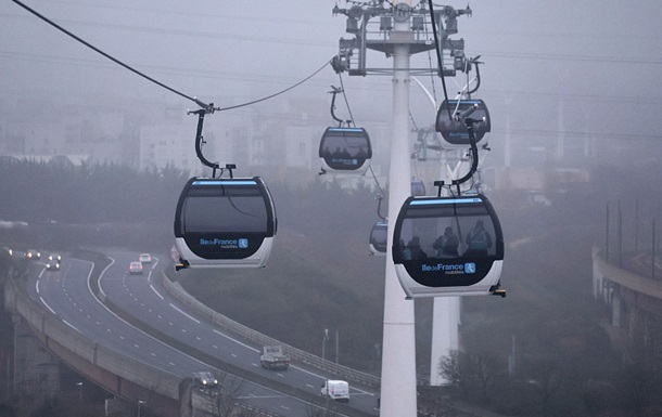 У Франції відкрили найдовшу в Європі міську канатну дорогу