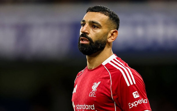 Конате прокоментував становище Салаха в команді