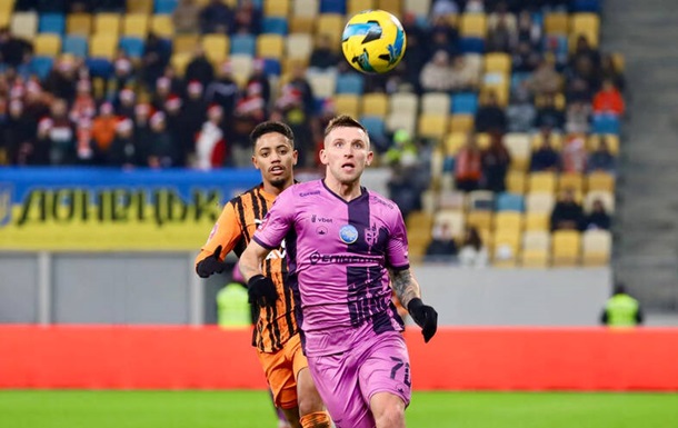 Шахтер с хоккейным счетом обыграл в домашней игре Эпицентр