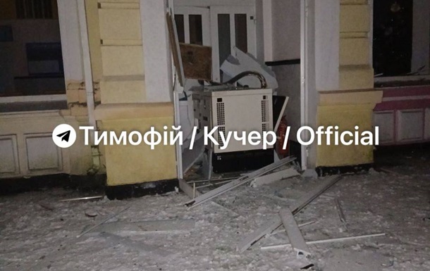 Россия повредила вокзал в Днепропетровской области