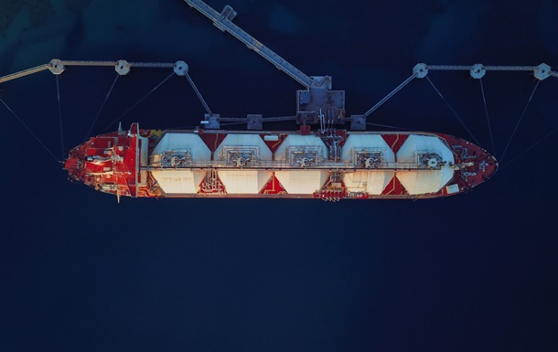 Россия планирует построить СПГ-терминал в Шри-Ланке - СМИ