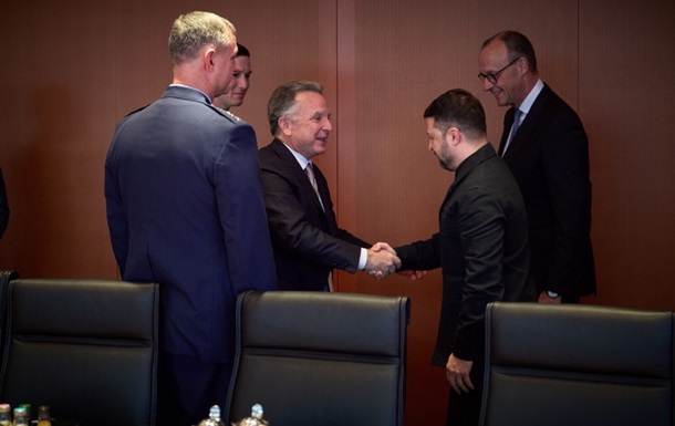 Перемовини в Берліні: чи вийдуть ЗСУ з Донбасу?