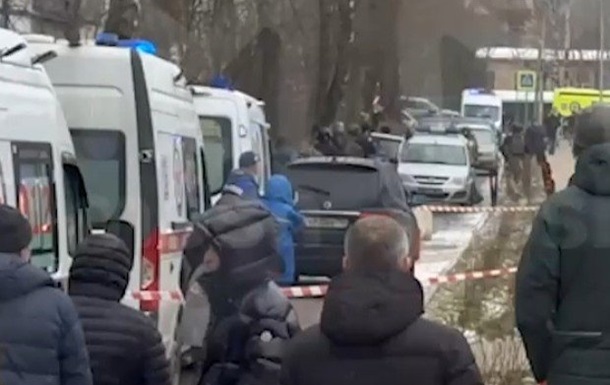 В Подмосковье школьник напал с ножом на детей: есть жертва