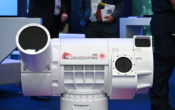 Британія інвестує £20 млн у лазерну зброю проти дронів