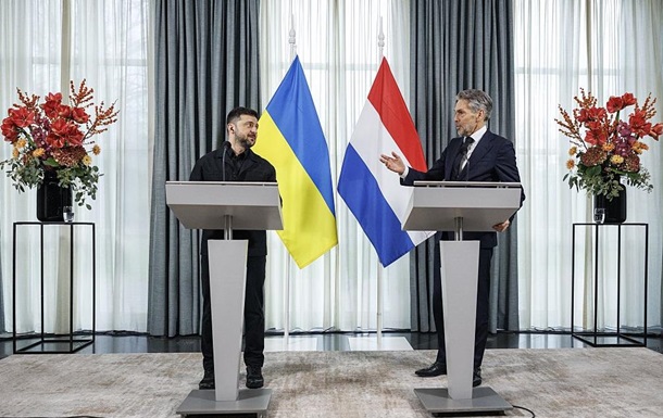 Зеленский: Киев стремится получить €45 млрд из активов РФ уже в 2026 году