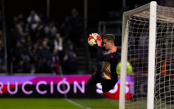 Тер Штеген повернувся до гри після шестимісячної перерви