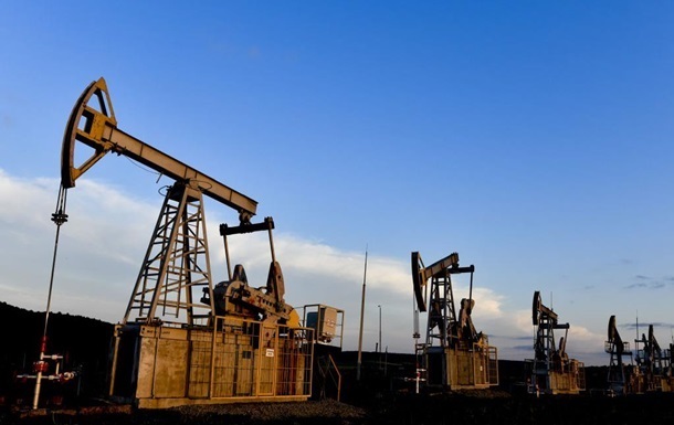 Рекордні падіння поставок нафти б ють по бюджету РФ - ЗМІ