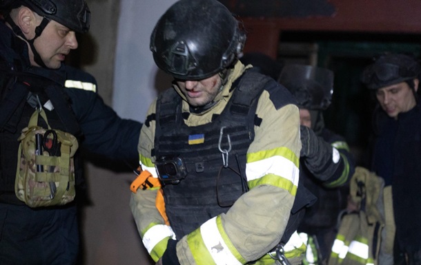 Ехали на вызов: россияне атаковали FPV-дроном спасателей на Донетчине