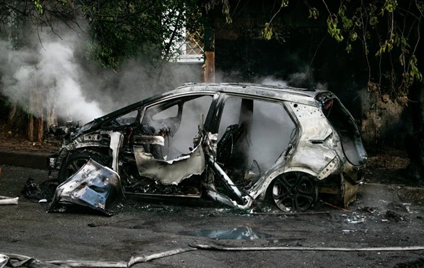 Електромобілі горять рідше за авто з ДВЗ - дослідження