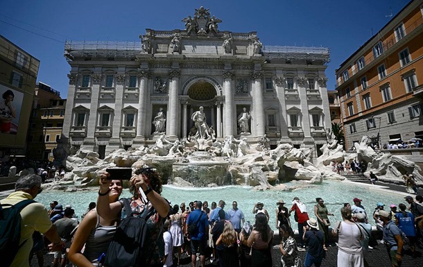 У Римі зроблять платним доступ до знаменитого фонтану