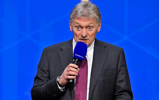 Кремль поддержал идею Макрона о диалоге с Путиным