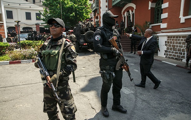 СМИ: РФ передала оружие военному правительству Мадагаскара после переворота