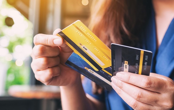 Россиянам усложняют доступ к банкам за границей