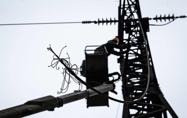 Из-за атаки РФ есть отключения в пяти областях