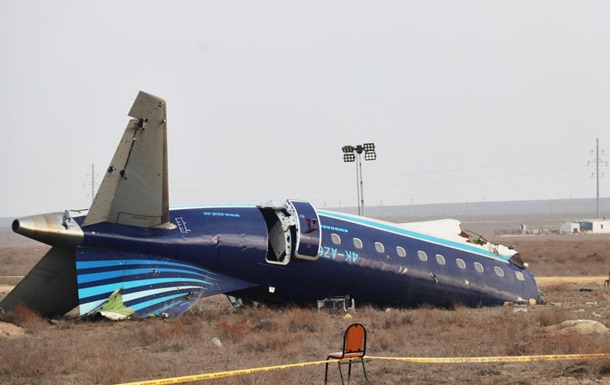 Аварія літака AZAL: Баку розкритикував рішення РФ припинити розслідування 