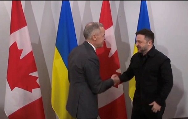 Зеленський прибув до Канади
