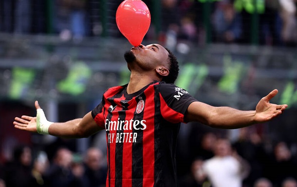 Форвард Милана определился со своим будущим