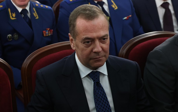 Медведєв пригрозив Фінляндії через  огидну русофобію 