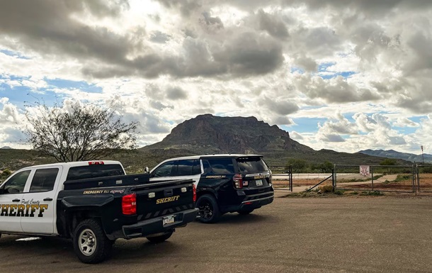 В горах Аризоны разбился вертолет с четырьмя людьми на борту