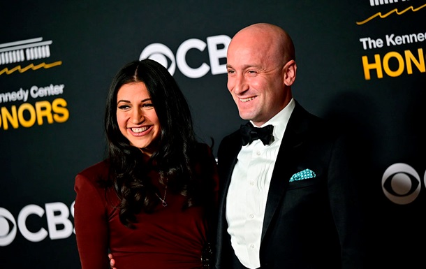 Жена советника Трампа намекнул на аннексию Гренландии