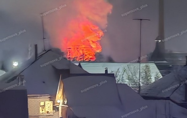 Дроновая атака на Россию: горит завод Энергия