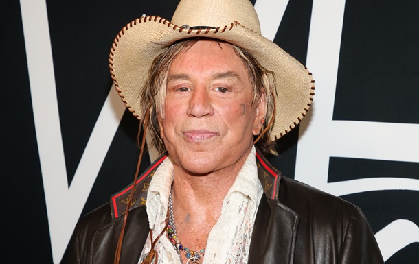 Міккі Рурк відкрив збір коштів, щоб погасити борг за оренду житла