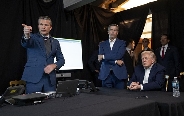 Трампу посоветовали поддержать соратников Мадуро вместо оппозиции - СМИ