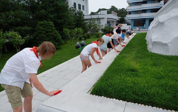 Росія відправляє дітей з окупованих територій в літній табір в КНДР - ЗМІ