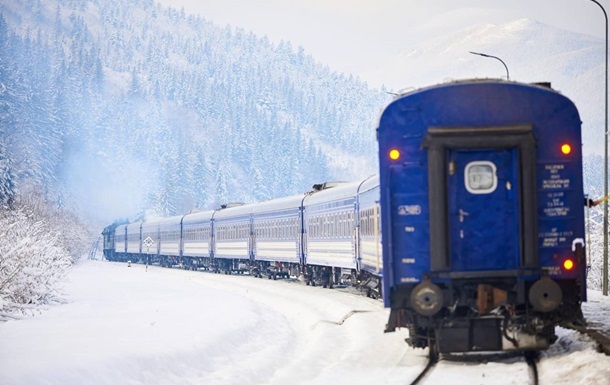 По всій країні затримуються поїзди - Укрзалізниця
