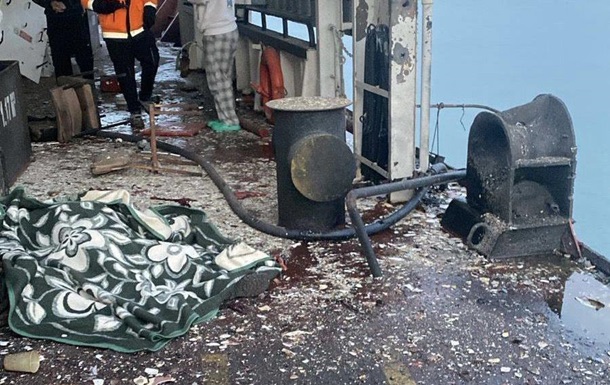 Россия поразила два судна в портах Украины