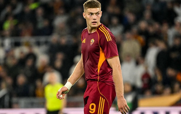 Довбик і Ноттінгем Форест вирішують питання про перехід гравця в Англію