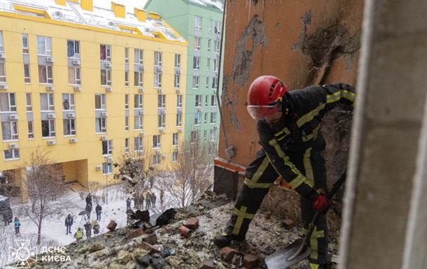 У Києві повернули тепло у понад тисячу будинків