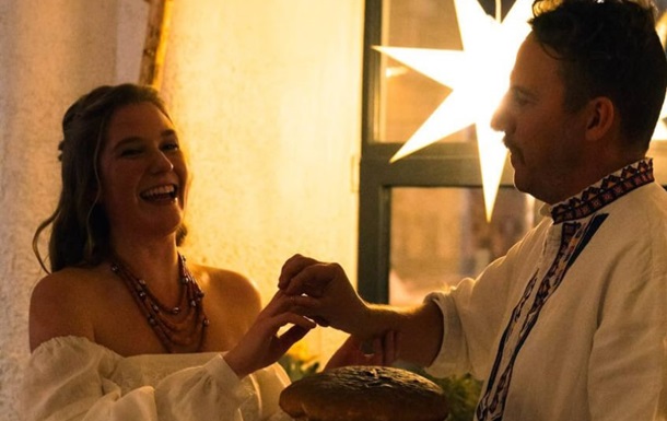 Евгений Клопотенко обручился с возлюбленной