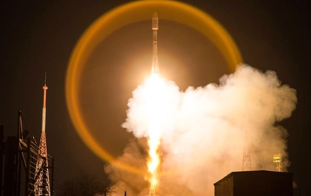 Космические запуски в России упали до минимума со времен Гагарина - СМИ