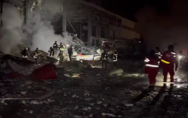 РФ атаковала терминал Новой почты под Харьковом