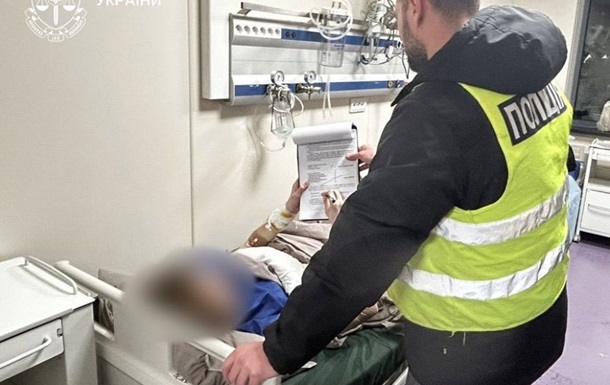 Напал с ножом на учительницу и одноклассника: подросток получил подозрение