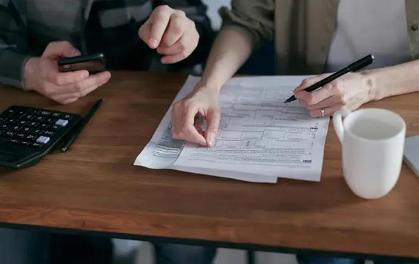 Помощь на оплату коммуналки: кому дают льготы, а кому - субсидии