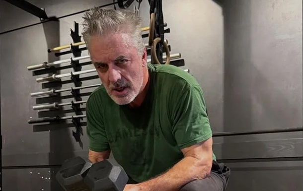 Кріс Нот іронічно відреагував на почесний Золотий глобус Джессіки Паркер