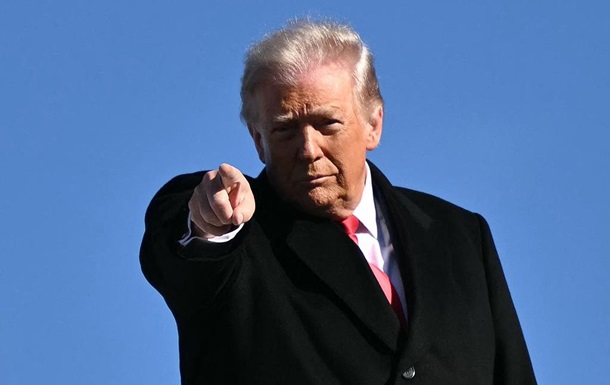 Трамп требует от Дании  убираться с Гренландии 